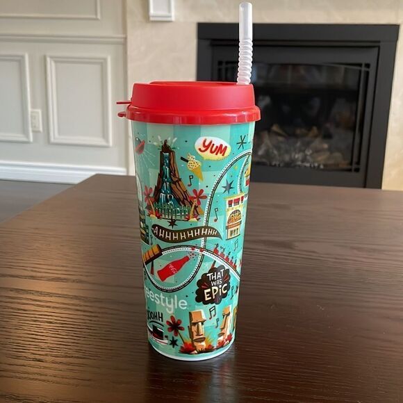 Universal Orlando Resort Large Drink Tumbler with Straw Excellent Condition 11” - Picture 2 of 6